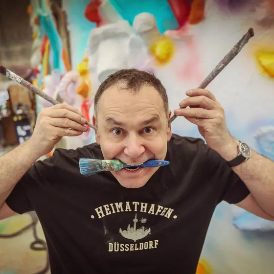Heimathafen in Schwarz im Heimathafen-Shirt