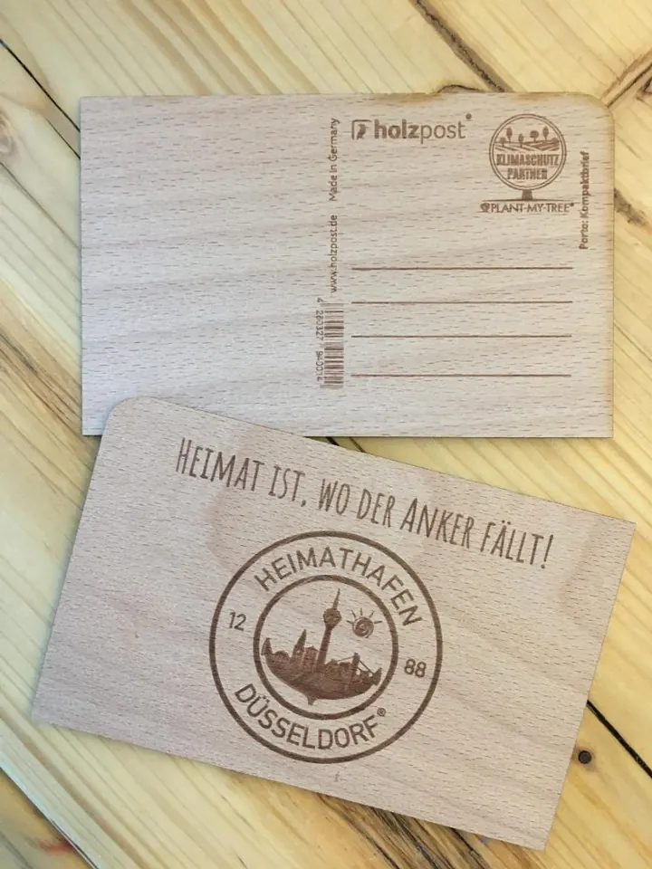 Postkarte aus Buchenholz 1288 Unisex von Heimathafen Düsseldorf